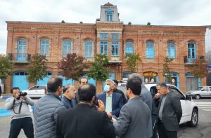 با حضور معاون عمرانی استانداری گیلان مشکلات حوزه شهر ی بندر انزلی بررسی شد
