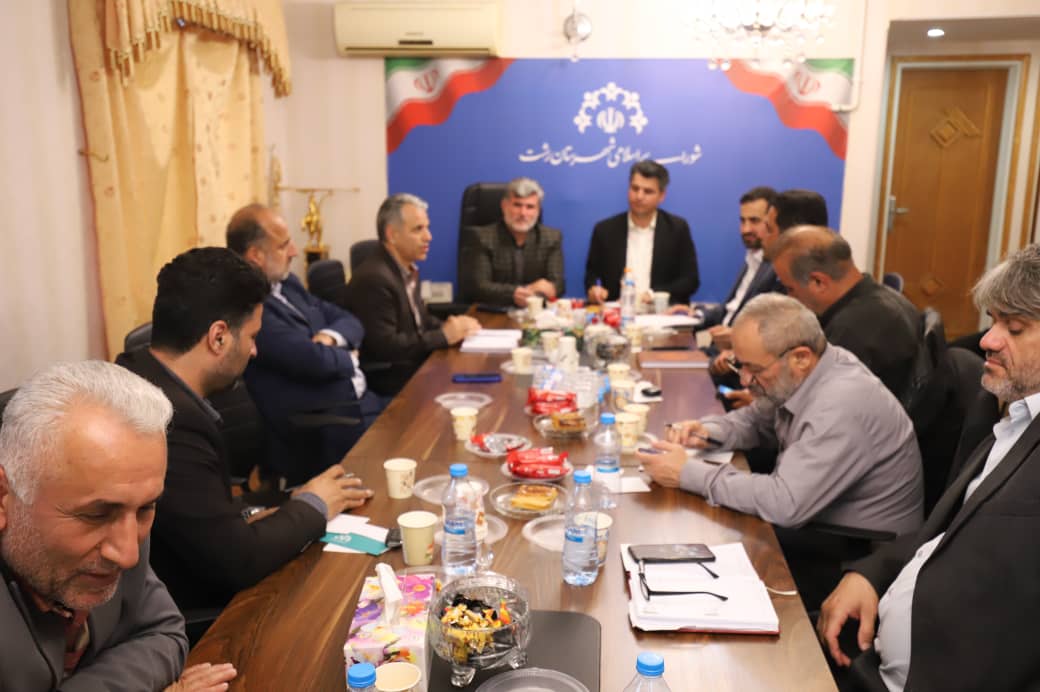 رئیس شورای شهرستان رشت : گیلان نیازمند توجه ویژه وزارت خانه در بحث زیرساخت هاست