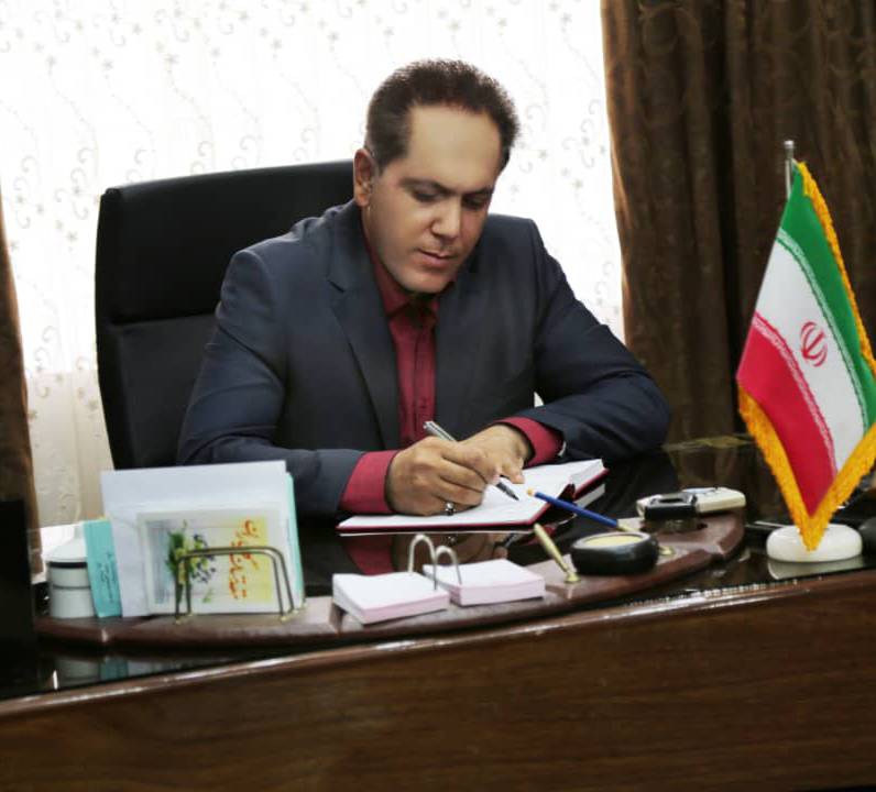 بابک ریحانی، شهردار اسبق املش:شهرداری هاباید بستر گفتگو با مردم و پل اعتماد میان دولت و جامعه باشند.