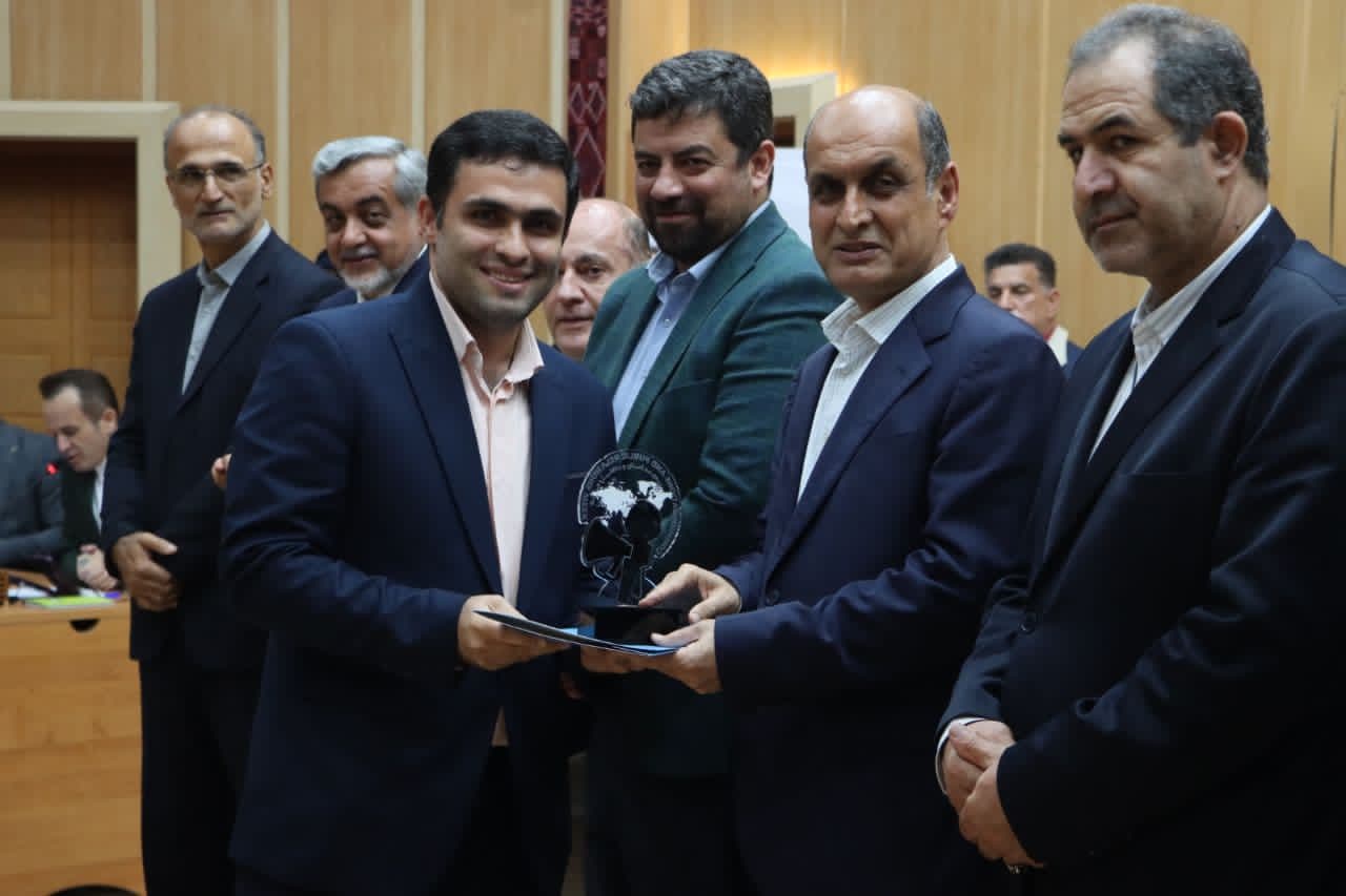 برای دومین بار پیاپی؛روابط عمومی فرمانداری رشت به‌عنوان برترین روابط عمومی استان گیلان انتخاب شد