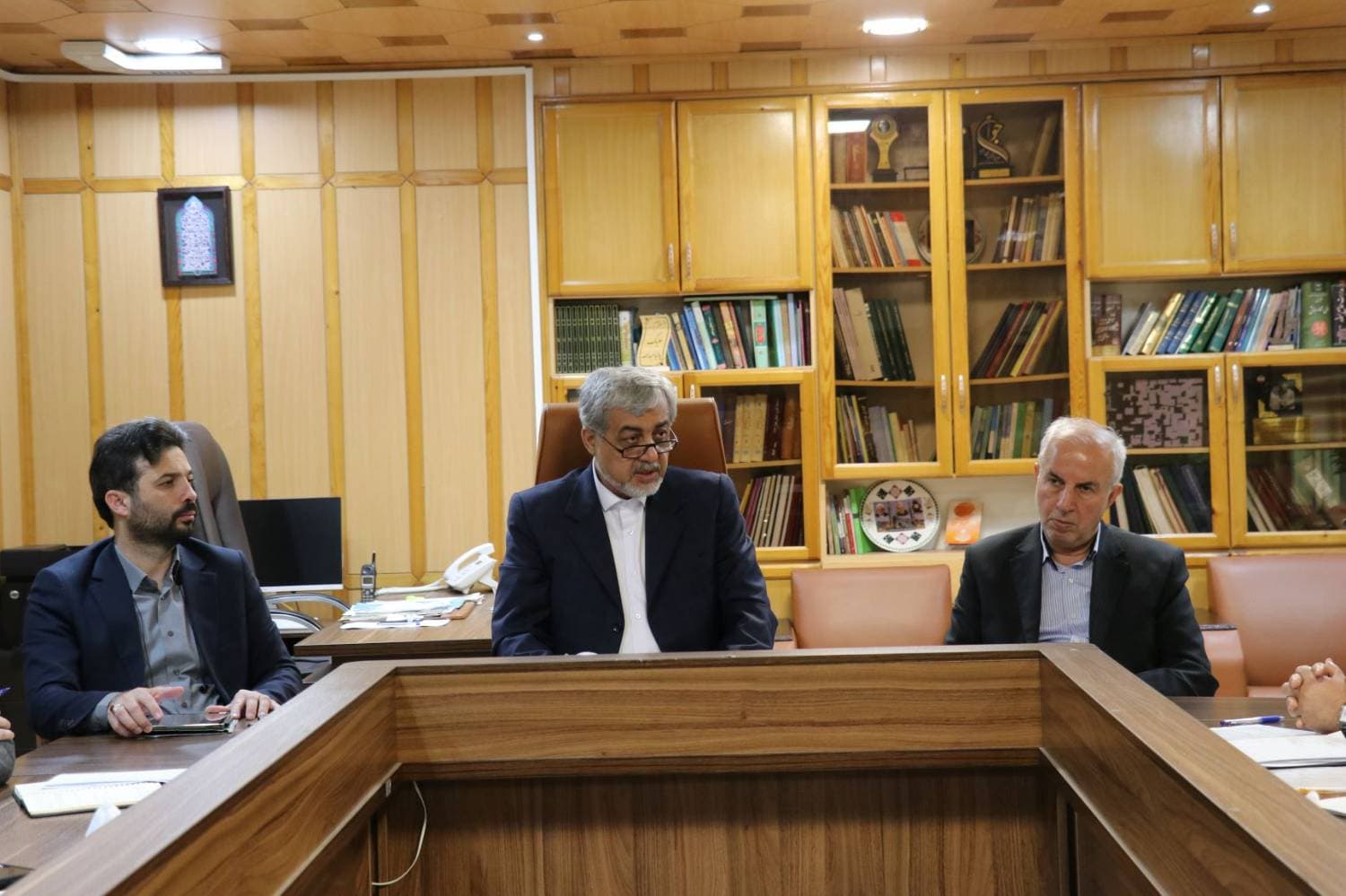 در نشست تخصصی روز های شنبه فرمانداری، مطرح شد:انتقاد فرماندار رشت از خرید و فروش زمین‌های روستایی توسط افراد غیربومی