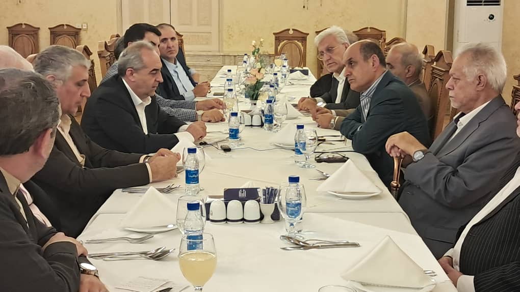 استاندار گیلان در دیدار با سفیر جدید ایران در باکو:مرز آستارا ظرفیت تبدیل‌شدن به قطب ترانزیتی منطقه را دارد