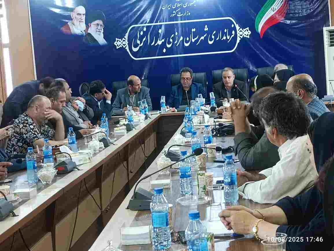 فرماندار بندرانزلی: خبرنگاران راویان خط مقدم جهاد هستند/ حضرت زینب(س) الگوی رسانه‌ای مقاومت