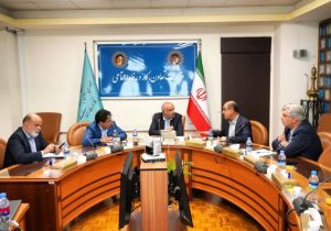 نشست استاندار گیلان با ۲ تن از وزرا؛از پرداخت بدهی خودروسازان به قطعه سازان گیلانی تا بررسی مشکلات کارخانه چوکا و دخانیات گیلان