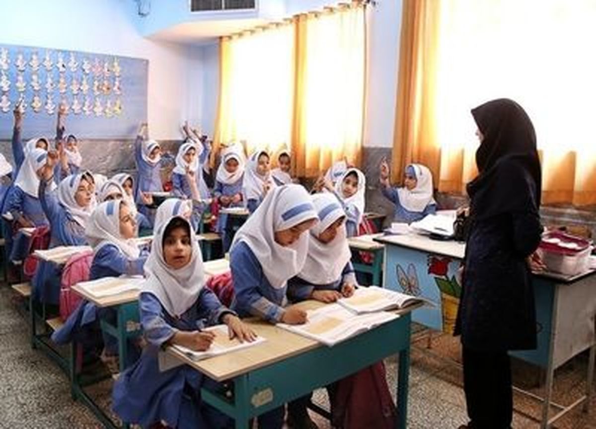 معلمان مدارس غیرانتفاعی زیر چتر پوشش بیمه ای تأمین اجتماعی