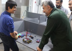 جوانان ایرانی با اراده و علم دشمنان انقلاب را ناکام گذاشته اند