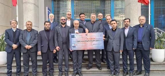 اهدا کمک مالی  سکاندار بانک صادرات گیلان به چند بانوی زندانی سرپرست خانوار