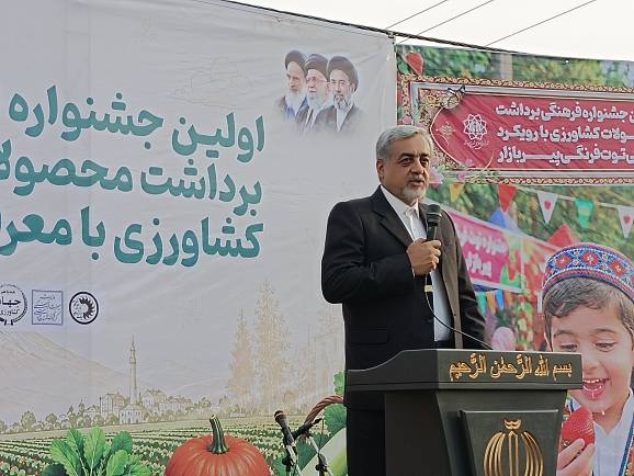 فرماندار رشت: احیای توت‌فرنگی پیربازار گامی برای نشاط اجتماعی و اقتصاد کشاورزی است