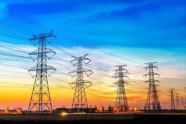 معاون پزشکیان:<br>امسال ساعات قطعی برق بیشتر می شود