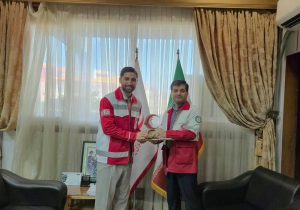 حضور علیرضا جهانبخش در جمعیت هلال احمر گیلان؛ پیوستن ستاره فوتبال به جمع امدادگران داوطلب