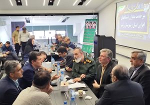 مهدی‌زاده: تولیدکنندگان با وجود تحریم‌ها چرخ تولید را متوقف نکردند